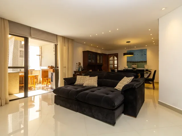 Imagem: O apartamento possui 3 Dormitórios, 1 Suíte, 3 Banheiros,