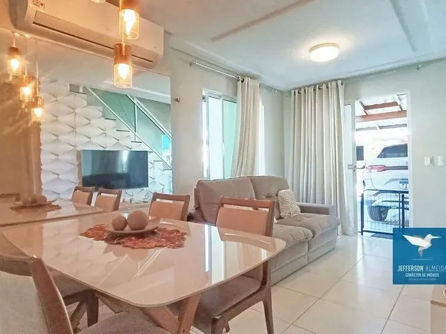 Imagem 2: Casa Duplex com Energia Solar em Condomínio no Eusébio Próximo aos Shoppings e as