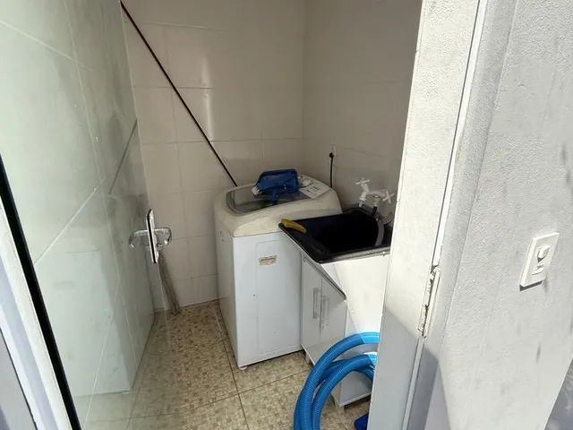 Imagem 9: Sobrado com piscina para locacao anual em Balneario Picarras Sc