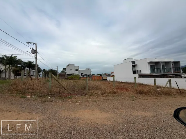Imagem 7: Dois terrenos juntos em Balneario Picarras Sc