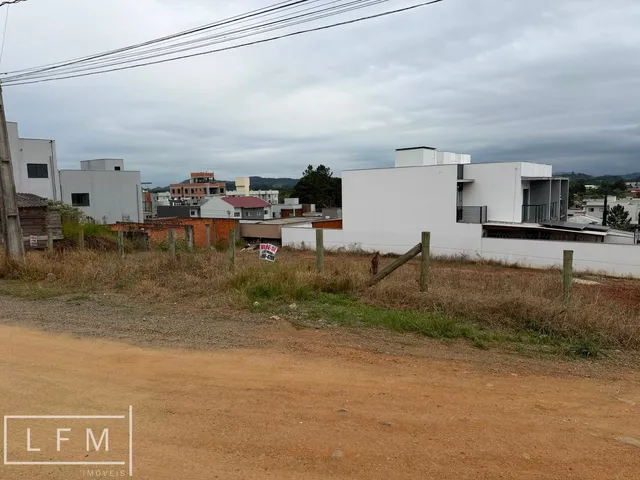 Imagem 6: Dois terrenos juntos em Balneario Picarras Sc