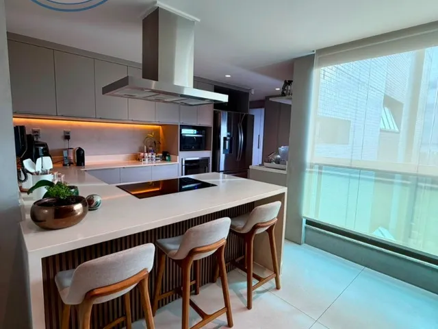 Imagem 5: APARTAMENTO À VENDA COM 4/4 NA FEDERAÇÃO, E COM VISTA MAR!
