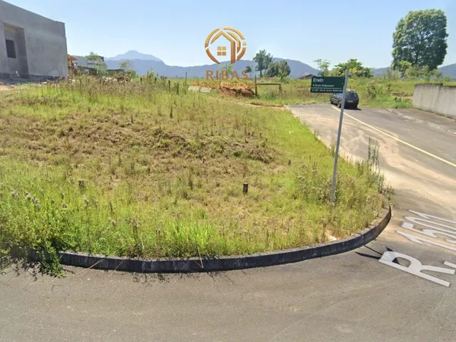 Imagem: O terreno possui 411m² de Área e está localizado em