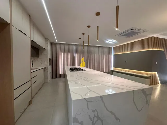 Imagem 13: BELÍSSIMO APARTAMENTO COM 3 SUÍTES E 3 VAGAS NO CENTRO DE TIMBÓ/SC