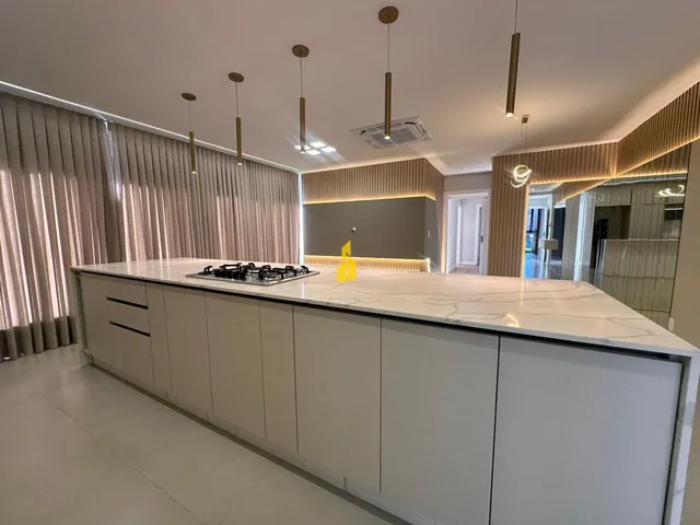 Imagem 3: BELÍSSIMO APARTAMENTO COM 3 SUÍTES E 3 VAGAS NO CENTRO DE TIMBÓ/SC