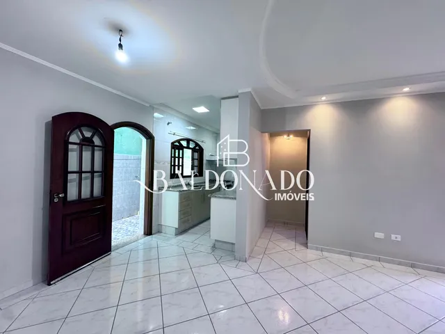 Imagem 3: Casa para Locação em Extrema MG, 2 dormitórios, próximo ao centro com 80m²