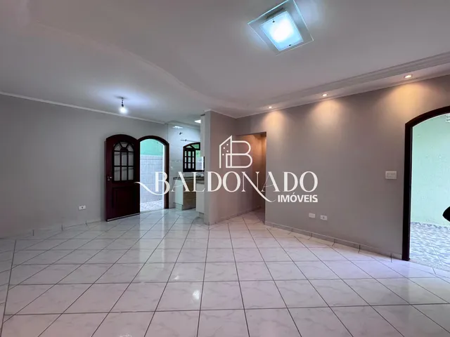 Imagem 5: Casa para Locação em Extrema MG, 2 dormitórios, próximo ao centro com 80m²