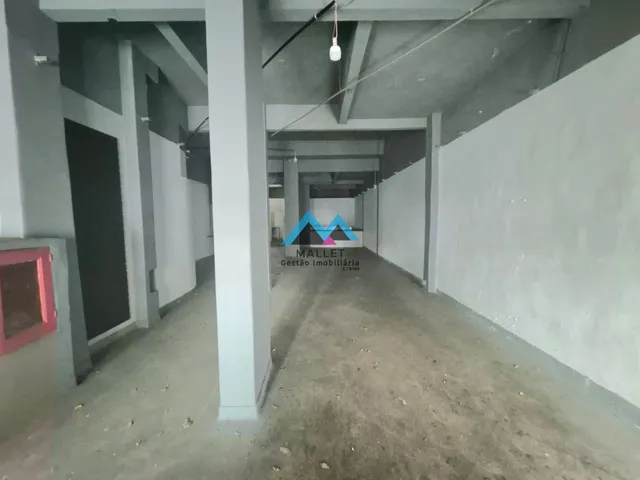 Imagem 10: Loja ampla, com 265 m², para venda e locação no Humaitá
