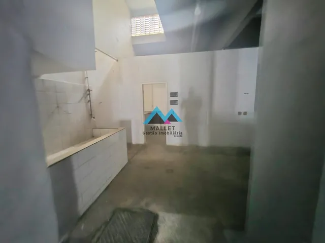 Imagem 8: Loja ampla, com 265 m², para venda e locação no Humaitá
