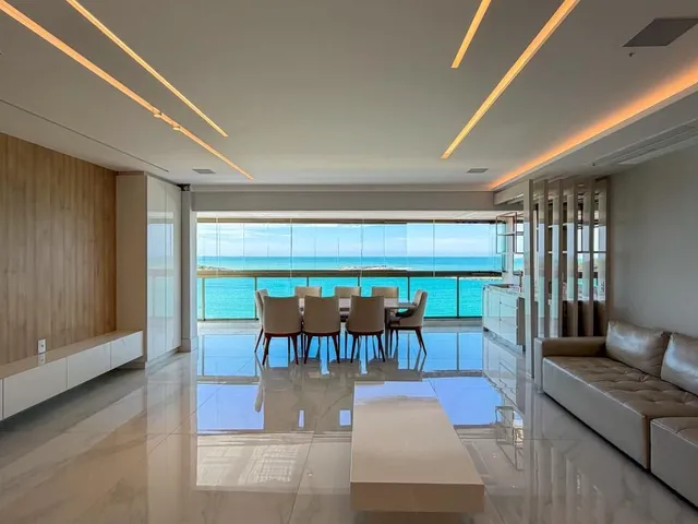 Imagem 4: Apartamento frente para o mar, reformado, 4 quartos, 3 suítes, 329m², 4 vagas, varanda