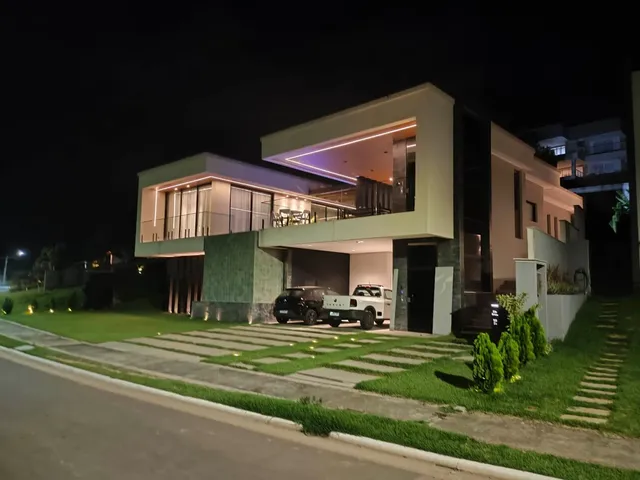 Imagem: Casa luxuosa no condomínio mais desejado