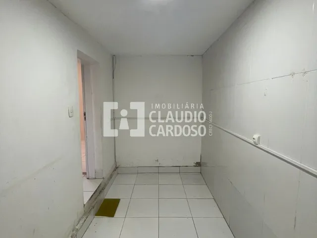 Imagem 4: Alugo excelente ponto comercial em localização privilegiada, na esquina da Avenida
