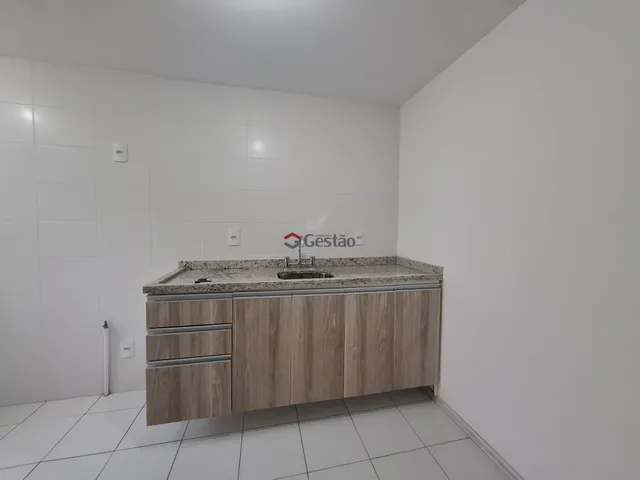 Imagem 7: Apartamento para aluguel em Canoas, Niterói - Área Urbana com piscina e academia