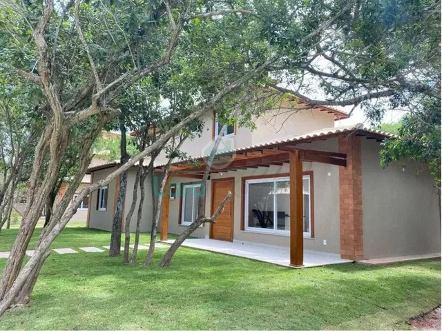 Imagem: A casa em condomínio possui 4 Dormitórios, 4 Suítes, 4