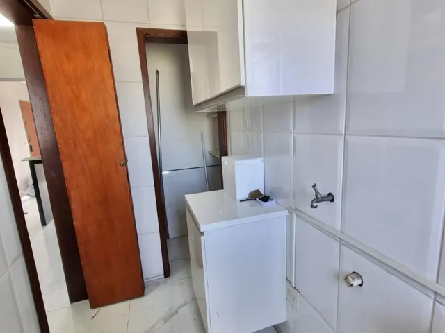 Imagem 15: Aluguel de Apartamento de 3 Quartos com Suíte, Varanda Gourmet e 2 Vagas na Garagem em