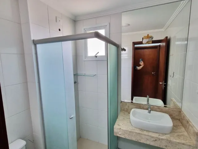 Imagem 7: Aluguel de Apartamento de 3 Quartos com Suíte, Varanda Gourmet e 2 Vagas na Garagem em