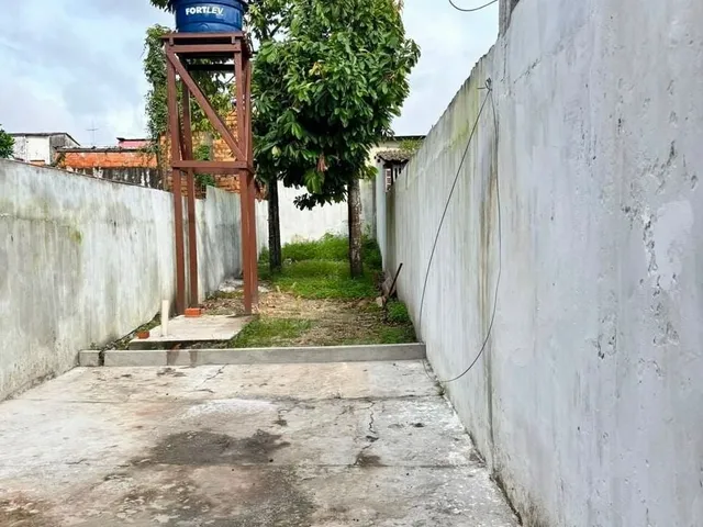 Imagem 6: Casa com Quintal Grande à Venda no Bairro do Telégrafo