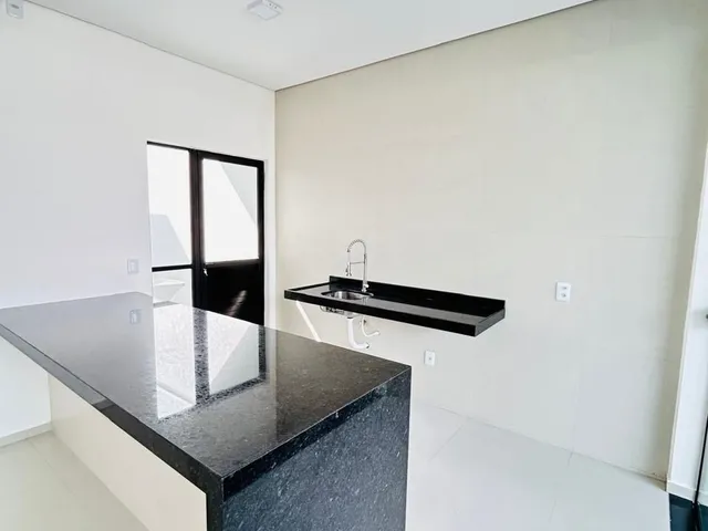 Imagem 12: Vendo linda casa proximo ao centro do Eusébio, vizinho ao Cabana e a Greenlife