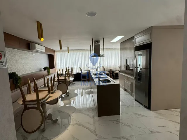 Imagem 7: Apartamento com 3 Dormitórios À Venda Sendo 3 Suítes, 138.5 M² por - R$ 2.400.000,00 - Meia Praia - Itapema/Sc