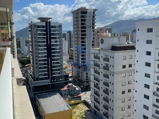 Imagem 4: Apartamento com 3 Dormitórios À Venda Sendo 3 Suítes, 138.5 M² por - R$ 2.400.000,00 - Meia Praia - Itapema/Sc
