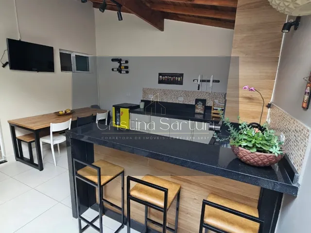 Imagem: A casa em condomínio possui 3 Dormitórios, 1 Suíte, 1