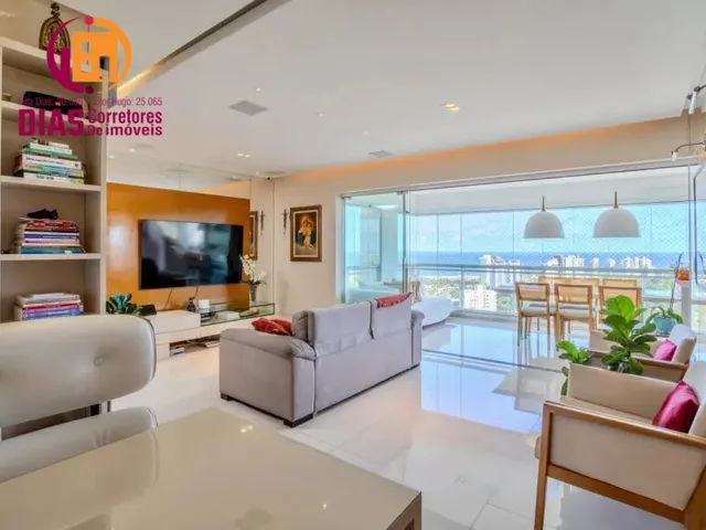 Imagem 10: Vendo impecável Apartamento reformado com 131m2, varanda gourmet vista mar, 4/4, 2 vagas