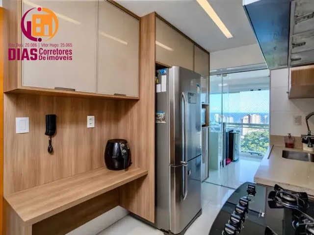 Imagem 6: Vendo impecável Apartamento reformado com 131m2, varanda gourmet vista mar, 4/4, 2 vagas