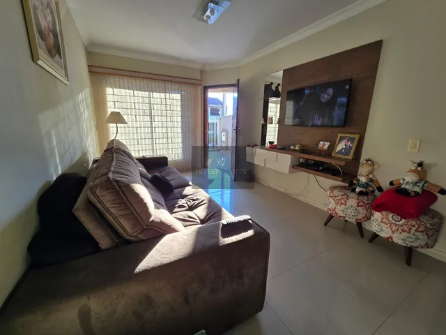 Imagem 4: Sobrado à venda frente para a rua no Novo Mundo com 3 quartos R$ 899.000,00