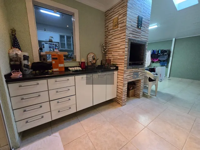 Imagem 9: Sobrado à venda frente para a rua no Novo Mundo com 3 quartos R$ 899.000,00
