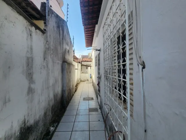 Imagem 8: Vende-se Espaçosa Casa em Ponta do Farol - 360m² - Ideal Para Ponto Comercial