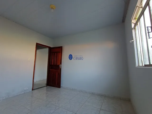 Imagem 12: Espaçosa Casa com 3 Quartos à Venda no Bairro Maracanã - Anápolis-GO