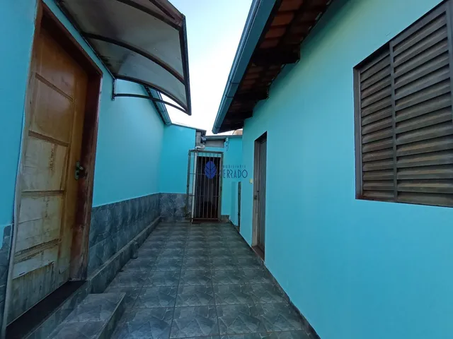 Imagem 9: Espaçosa Casa com 3 Quartos à Venda no Bairro Maracanã - Anápolis-GO