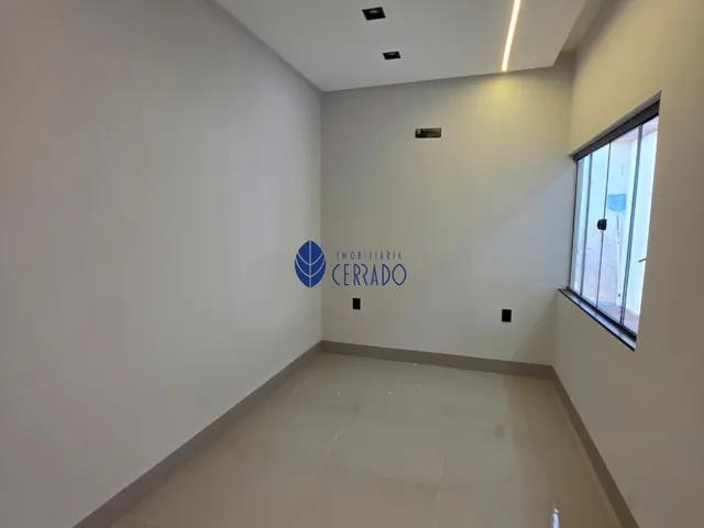 Imagem 2: Casa Térrea com Fachada Imponente à Venda no Bairro Ayrton Senna - Anápolis
