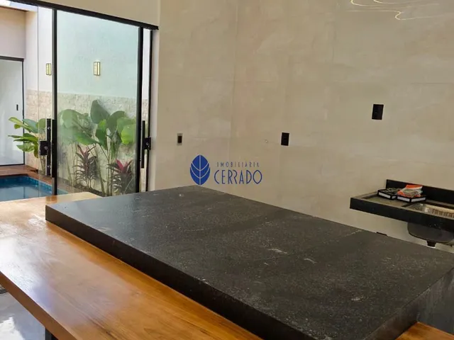 Imagem 5: Casa Térrea com Fachada Imponente à Venda no Bairro Ayrton Senna - Anápolis