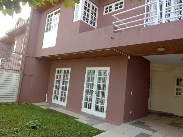 Imagem: SOBRADO RESIDENCIAL em CURITIBA - PR, BOA