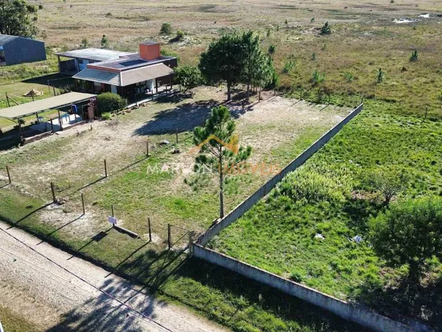 Imagem 9: Amplo terreno aterrado e pronto para construir!