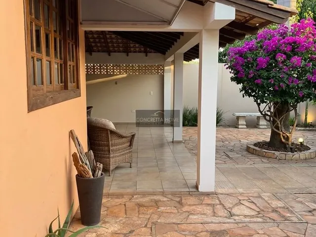 Imagem: Casa de alto padrão no bairro Santa rosa