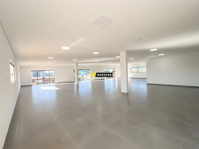 Imagem 8: Ponto Comercial Estratégico de 275m² - Amplo Espaço no Bairro Glória