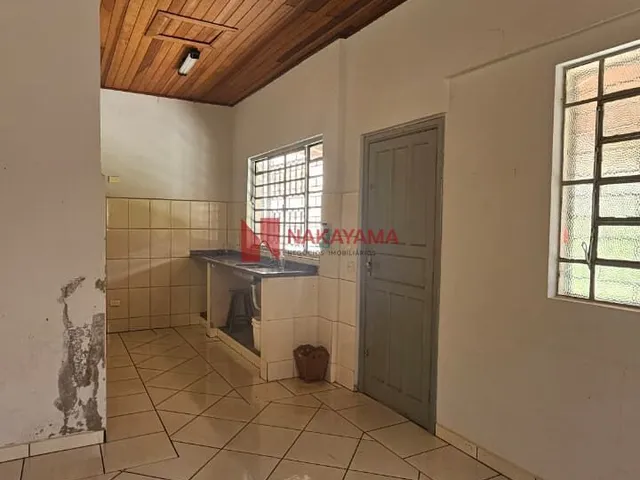 Imagem 15: Casa para Locação em Londrina com Suíte e Amplo Terreno