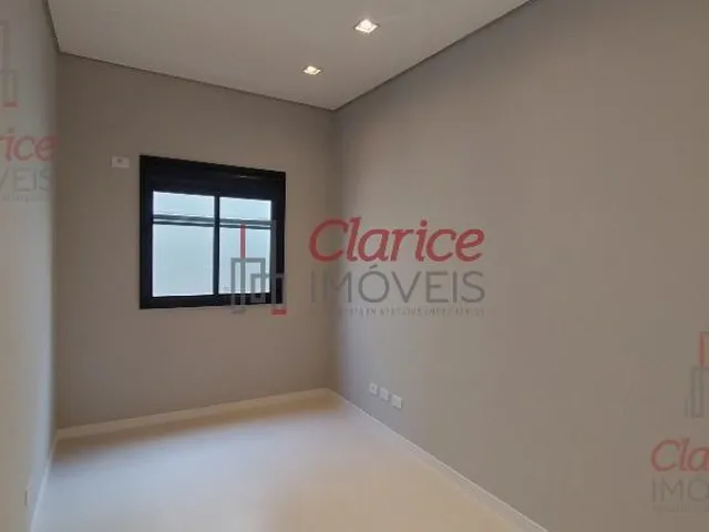 Imagem 9: Casa Alto Padrão, localizada em São José dos Pinhais, na Rua Carlos Milano, atrás da