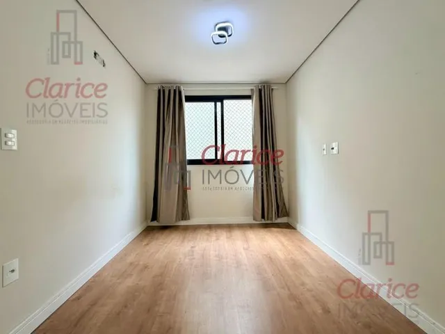Imagem 10: Maravilhoso Apartamento semi-mobiliado, localizado numa rua tranquila, arborizada