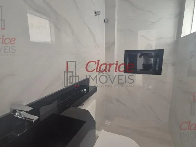 Imagem 6: Se seu sonho é morar numa casa moderna, nova e ainda em condomínio fechado, pertinho