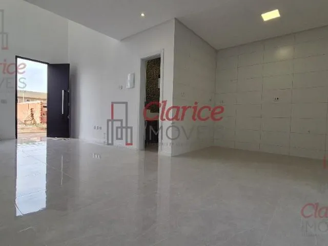 Imagem 2: Lindíssimo sobrado, novo, construído com muita eficiência e cuidado, com detalhes em