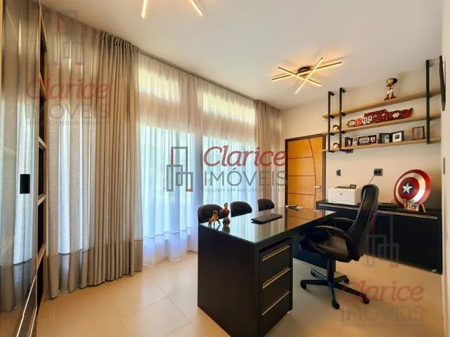 Imagem 3: Casa térrea, mansão, com 646m2 de area construída em terreno de 2.500m2. Planta