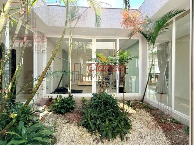 Imagem 15: Casa térrea, mansão, com 646m2 de area construída em terreno de 2.500m2. Planta