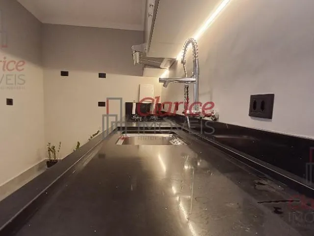 Imagem 15: Venha conhecer este maravilhoso apartamento reformado à venda! Com 3 quartos, sendo 1