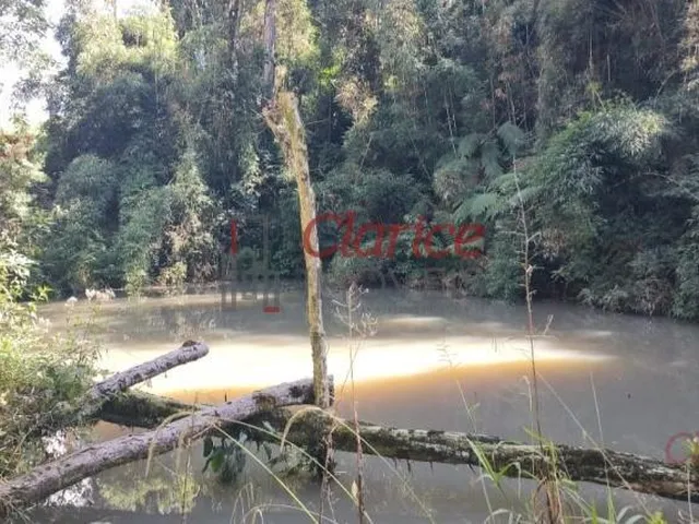Imagem 3: Você sempre sonhou em ter um refúgio tranquilo e aconchegante para relaxar nos fins de