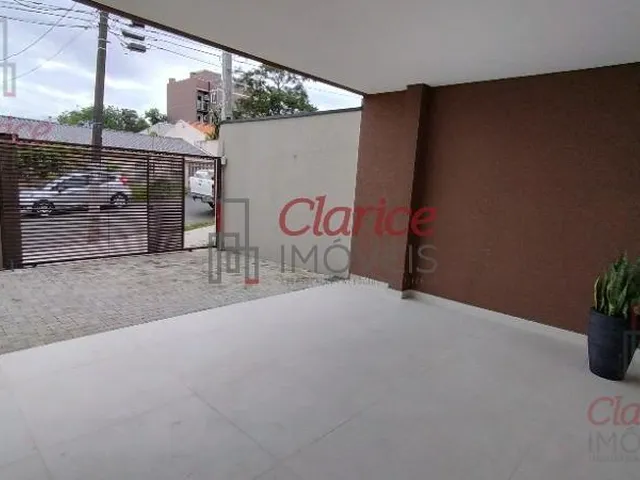 Imagem 13: Sobrado com excelente padrão de acabamento, localizado no Bairro Boneca do Iguaçu em