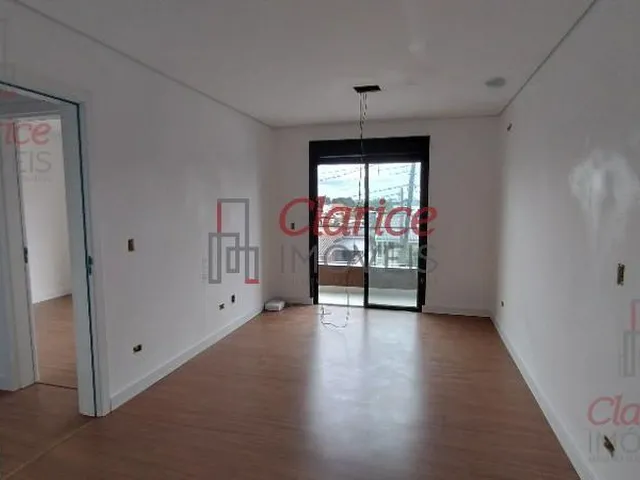 Imagem 4: Sobrado com excelente padrão de acabamento, localizado no Bairro Boneca do Iguaçu em
