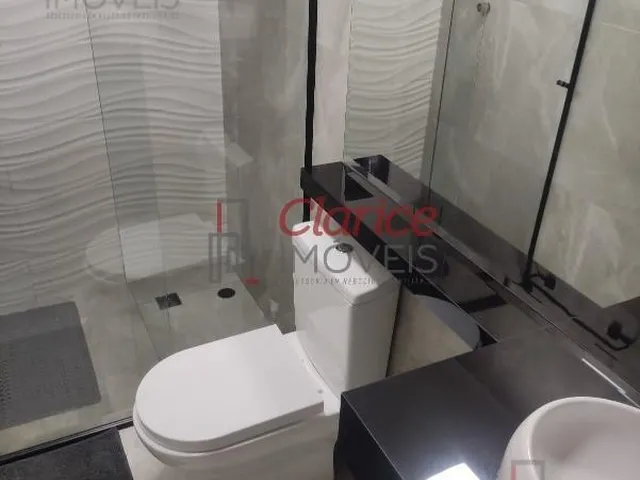 Imagem 3: Maravilhosa sobrado em condomínio fechado com apenas 3 sobrados. O sobrado com o acesso